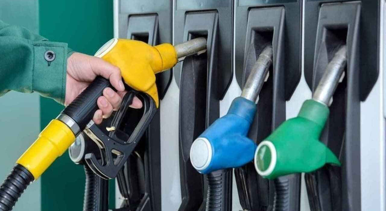 benzine zam, benzin zam, benzine zam geldi, benzin fiyat, benzin indirim