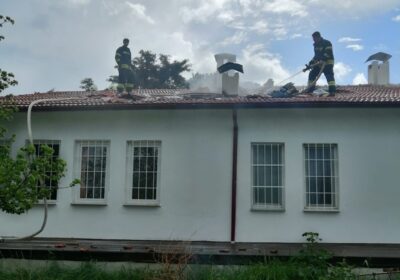 Datça’da bir evin çatısında yangın çıktı