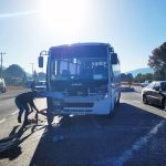 beton mikseriyle yolcu midibüsü çarpıştı