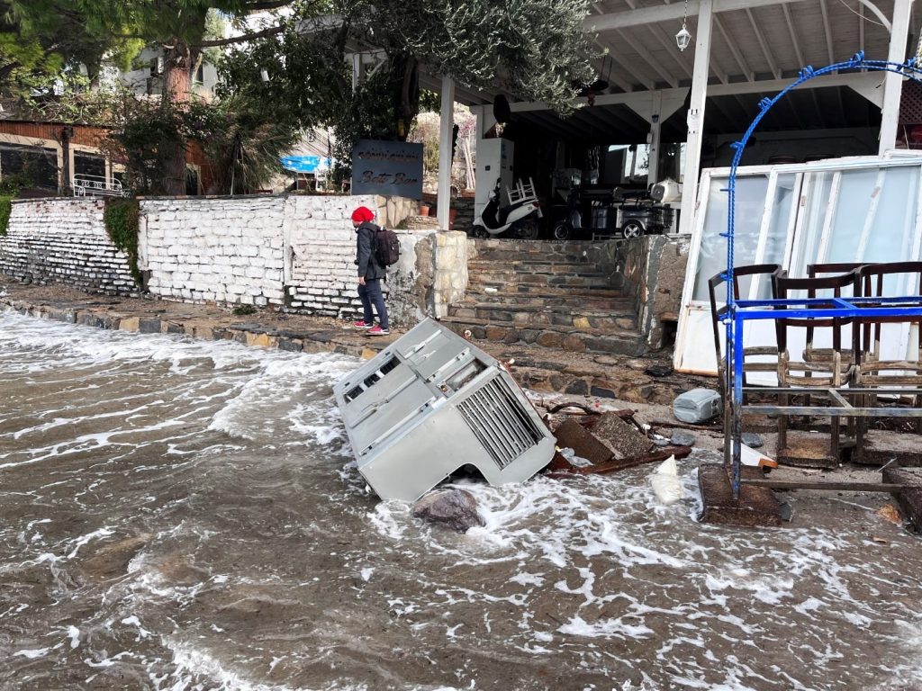 Bodrum’da fırtına