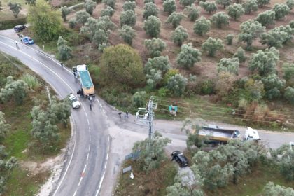 Milas’ta iki tır çarpıştı