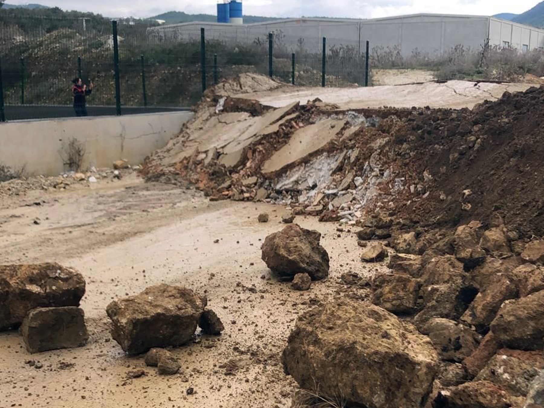Menteşe'de heyelan