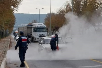 Menteşe’de otomobil yangını