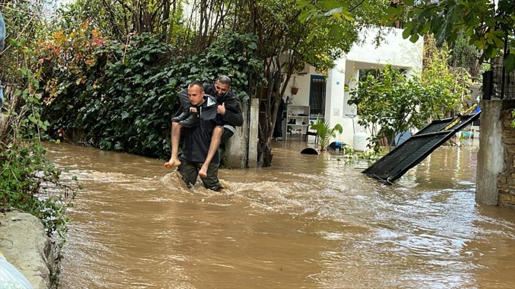 Bodrum’da sağanak yağış