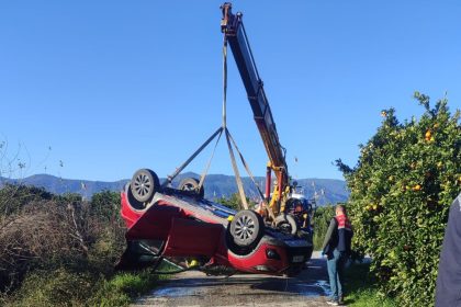 közceğiz trafik kazası, köyceğizde kaza, köyceğiz kazada, köyceğiz'de otomobil,