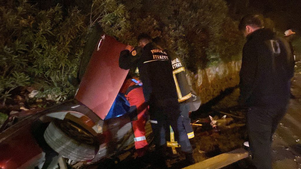 marmaris trafik kazası marmaris kaza marmaris kanala düştü