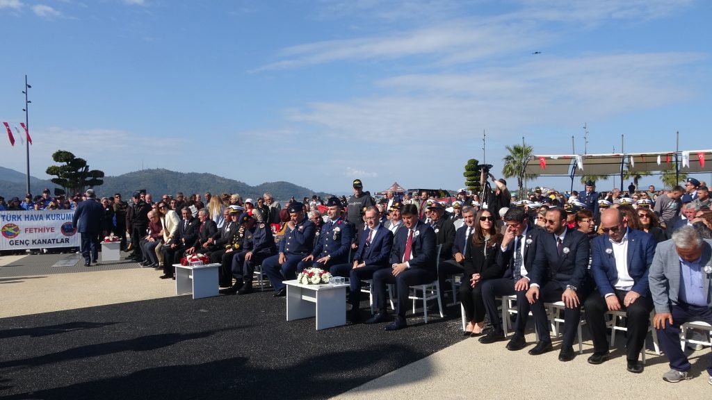 Şehit Fethi Bey şehit fethi bey anma solotürk fethiye thk paramotor fethiye
