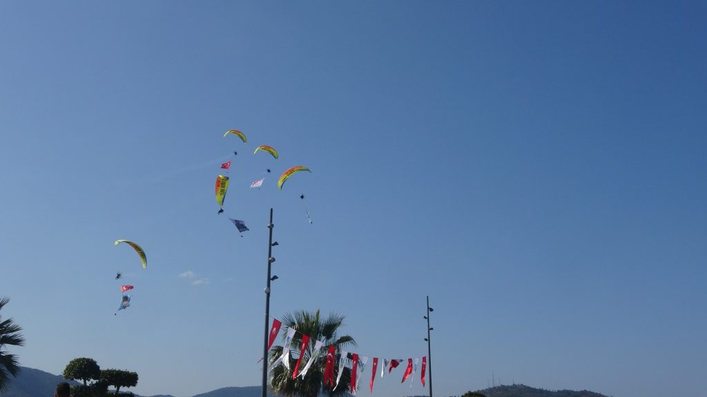 Şehit Fethi Bey şehit fethi bey anma solotürk fethiye thk paramotor fethiye