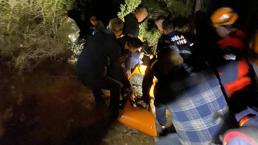 Menteşe'de kayalıklardan düşen, Menteşe kayalıklardan düşerek yaralanan