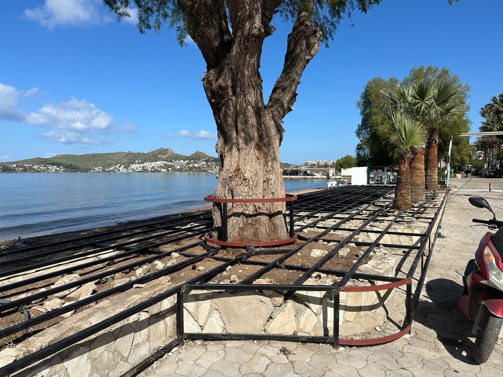 bodrum metal platform bodrum halk plajı platform Yalıkavak metal platform Yalıkavak halk plajı