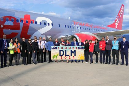 Dalaman havalimanı tören turist karşılama