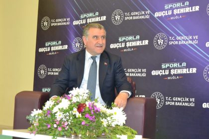 Osman Aşkın Bak Fethiye gençlik ve spor bakanı fethiye bakan bak stadyum