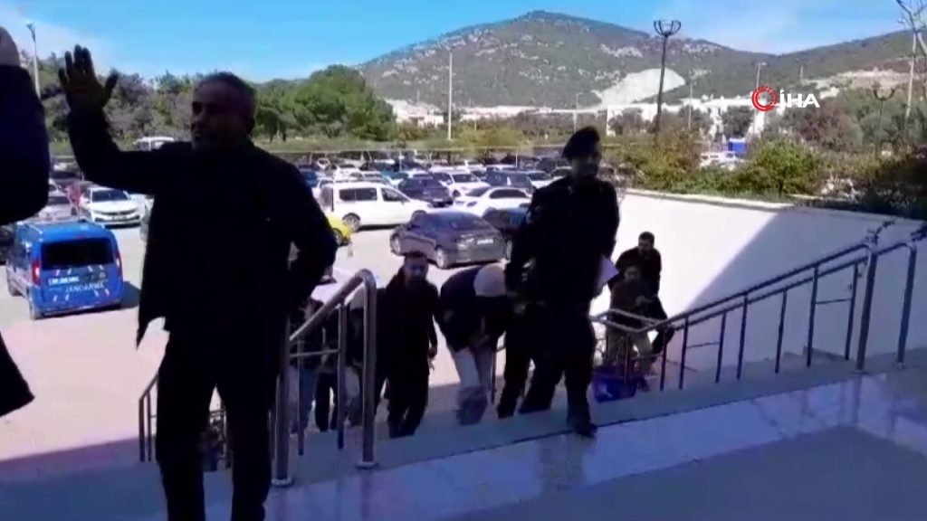 Bodrum'da göçmen kaçakçılığı operasyonu, Bodrum ilçesinde gerçekleştirilen operasyonda