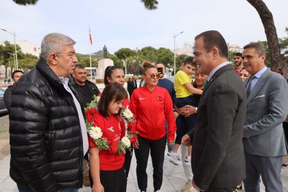 Köyceğizli yüzücü Elif Oral