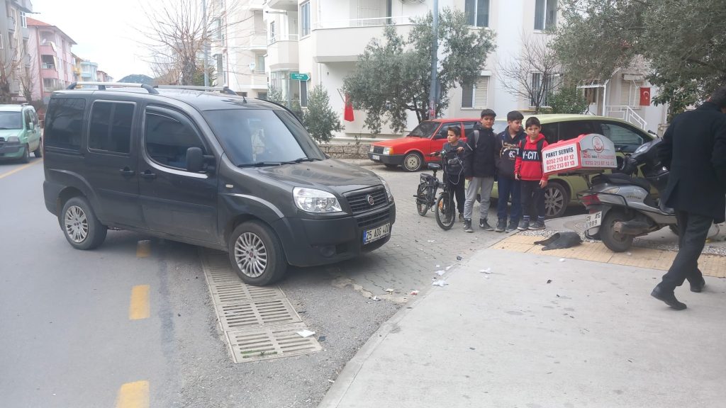 Menteşe'de kamyonetle motosiklet çarpıştı, Menteşe kamyonetle motosikletin çarpıştığı
