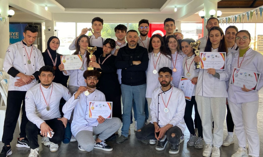MSKÜ aşçılık öğrencilerinden, Fethiye'de düzenlenen aşçılık yarışmasında