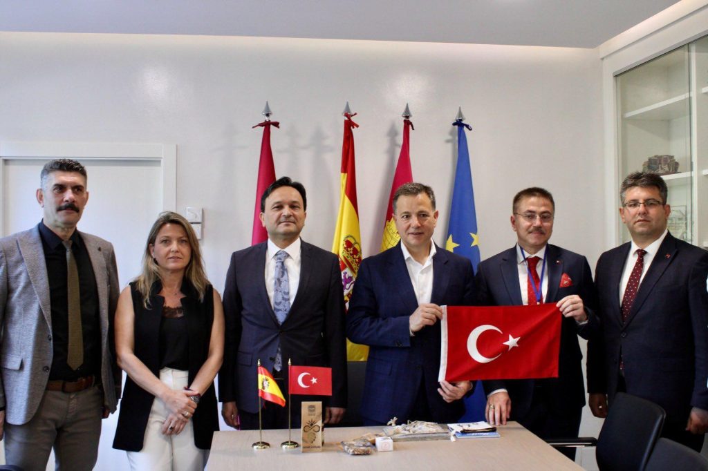 Erasmus+ projesi İspanya'ya Muğla'dan Muğla Denetimli Serbestlik Müdürlüğü 'Bağımlı Geçmiş Bağımsız Gelecek Türkiye Ulusal Ajansı