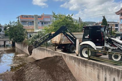 Muğla Büyükşehir Belediyesi MUSKİ Genel Müdürlüğü Marmaris'te dere