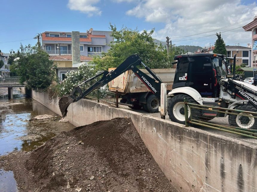 Muğla Büyükşehir Belediyesi MUSKİ Genel Müdürlüğü Marmaris'te dere
