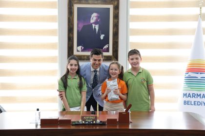 Marmaris Belediye Başkan Acar Ünlü 23 Nisan Ulusal Egemenlik ve Çocuk Bayramı