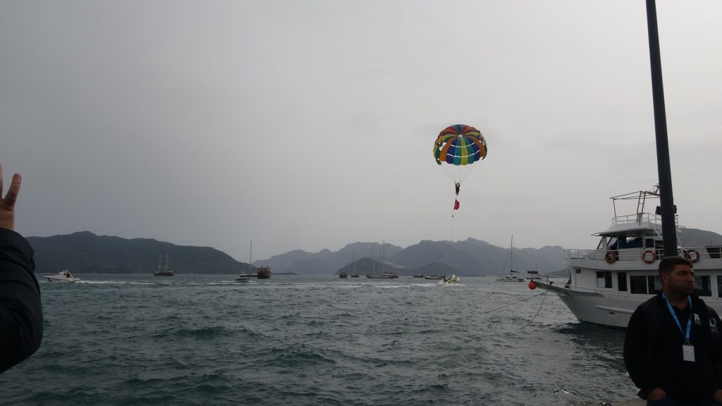Fethiye-Marmaris bisikletli Cumhurbaşkanlığı Bisiklet Turu paraşütlü bisiklet Salih tunç