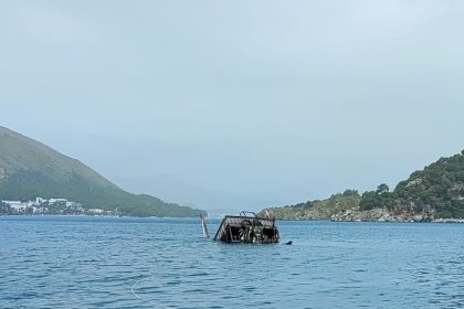 Marmaris'te tekne battı gezi teknesi