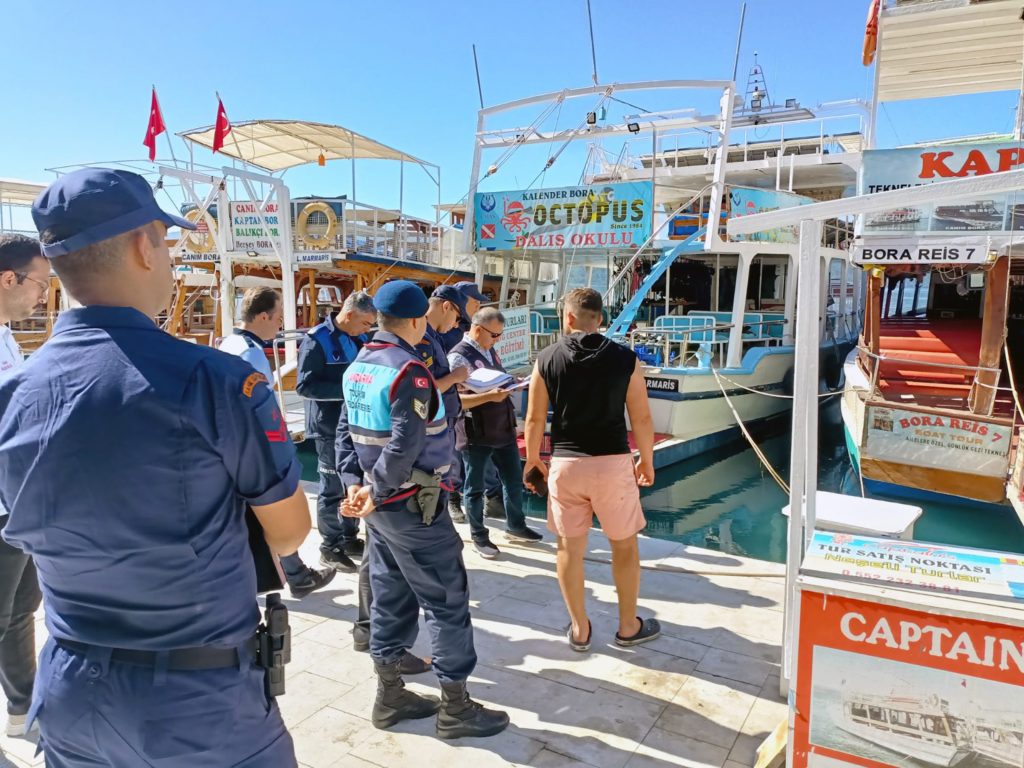 Ula tekneler Çevre Şehircilik ve İklim Değişikliği İl Müdürlüğü Tekne denetimi