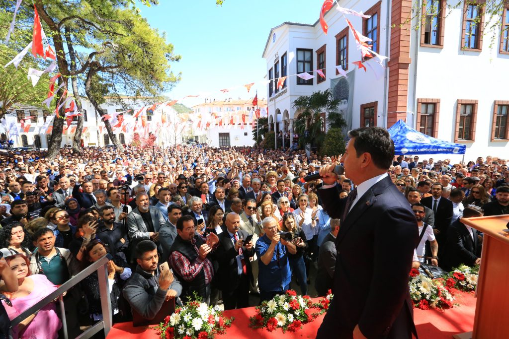 muğla büyükşehir belediye başkanı ahmet aras mazbata görev