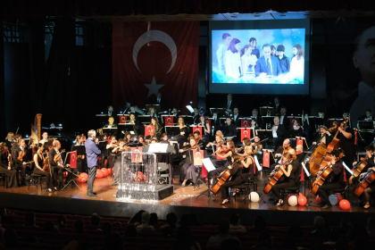 Antalya Devlet Senfoni Orkestrası antalya 23 nisan etkinlikleri konseri Tolga Taviş