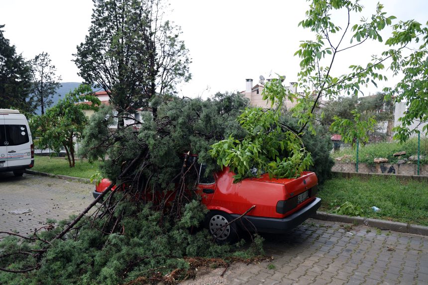 Muğla’da şiddetli yağış ve fırtına