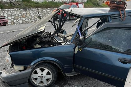 Yatağan’da trafik kazası, iki otomobilin karıştığı kazada