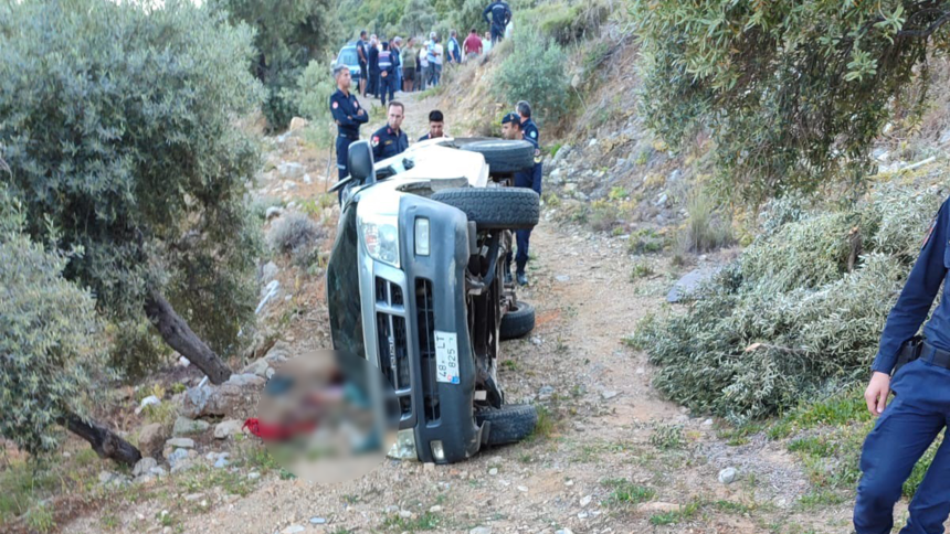Milas’ta trafik kazası kamyonet uçuruma devrildi