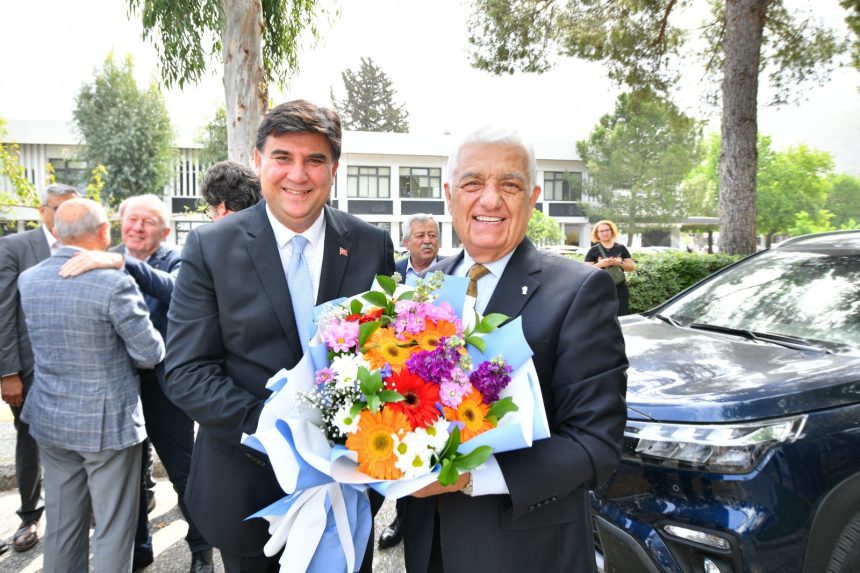 Eski Muğla Büyükşehir Belediye Başkanı Osman Gürün Fethiye Belediye Başkanı Alim Karaca ziyaret