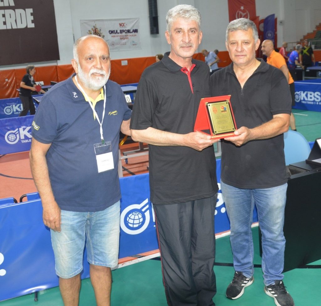 Veteran Masa Tenisi Turnuvası Köyceğiz tenis turnuvası Kaya Gülsün Köyceğiz veteran tenis turnuvası