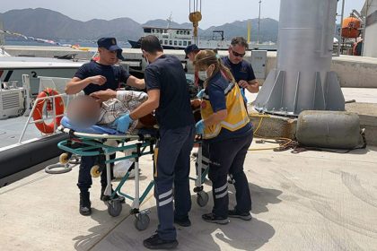 Marmaris tekne teknede yaralanan yurttaş yurttaş kurtarıldı Sahil Güvenlik teknede rahatsızlanan yurttaş