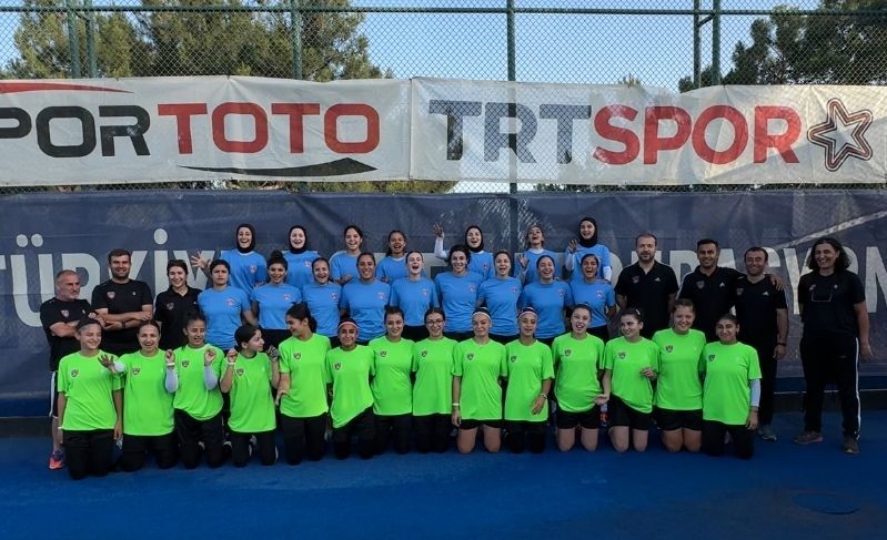 Serkan Şen Türkiye Kadın Hokey Milli Takımları Antrenörü Muğla Gençlik ve Spor İl Müdürlüğü
