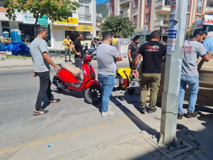 Milas motosiklet kazası Milas kaza motosikletler çarpıştı milas