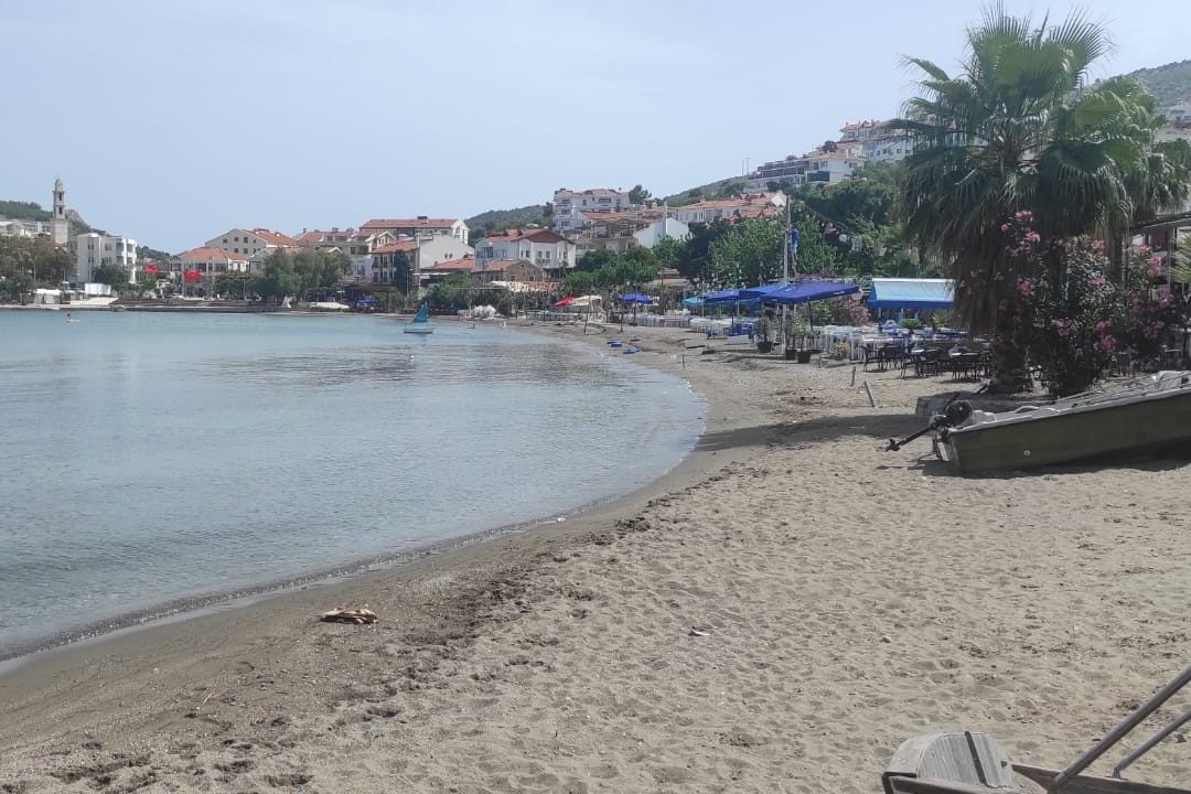 Şezlongsuz Datça İnisiyatifi, Datça sahil işgali, Kıyı Kanunu, Kumluk Sahili, Datça Belediye Başkanı