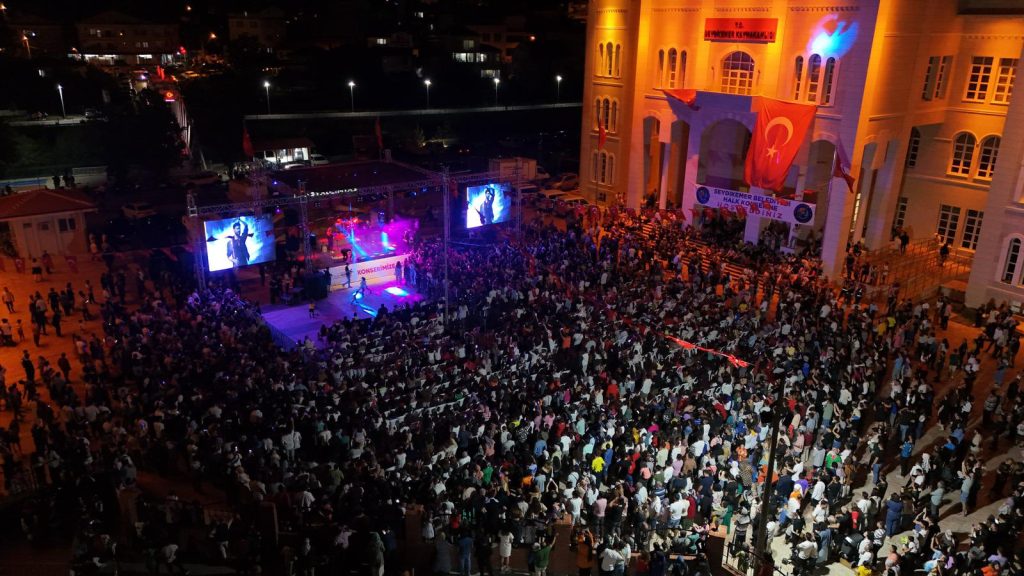 Seydikemer 19 Mayıs Seydikemer 19 Mayıs konseri Seydikemer Ayna konseri Seydikemer İlyas yalçıntaş konseri Seydikemer Konser
