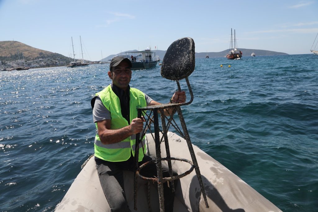 Bodrum’da deniz dibi temizliğinde, deniz dibi temizliği 