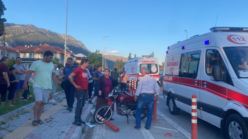 Köyceğiz’de trafik kazası, otomobil ile motosiklet çarpıştı