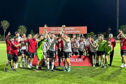Beşiktaş U15 Gelişim Ligi'nde, şampiyon oldu