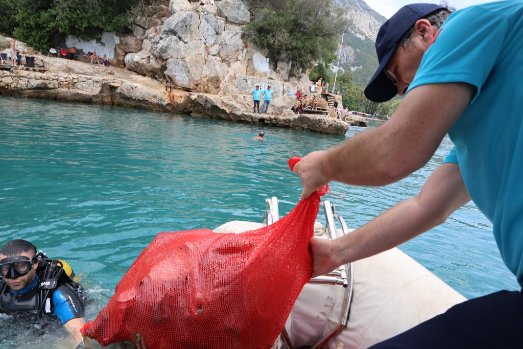muğla deniz dibi temizliği Muğla Tarım ve Orman Müdürlüğü akyaka deniz dibi temizliği