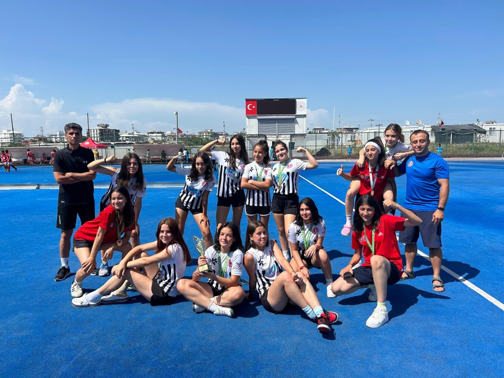 Ege Yıldızları U16 Hokey 1. Ligi Ege Yıldızları hokey Ege Yıldızları Hokey Takımı Hokey turnuvası
