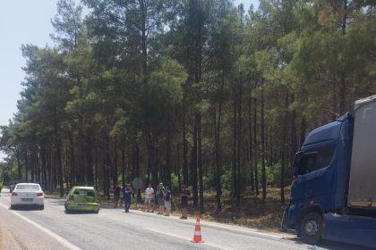 Marmaris trafik kazası marmaris tır otomobile çarptı tır otomobile çarptı tır kazası marmaris