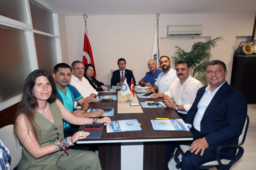 Kıyı Ege Belediyeler Birliği Muğla Büyükşehir Belediye Başkanı Ahmet Aras kıyı ege belediye toplantısı kıyı ege birliği ahmet aras izmir'de kıyı ege toplantısı