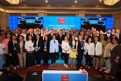 Muğla Büyükşehir Belediye Başkanı Ahmet Aras Türkiye Belediyeler Birliği Türkiye Belediyeler Birliği seçimi İstanbul Büyükşehir Belediye Başkanı Ekrem İmamoğlu