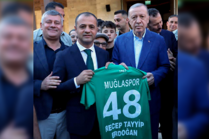 Muğlaspor Kulüp Başkanı Menaf Kıyanç, Recep Tayyip Erdoğan