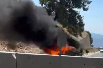 Sakar’da otomobilde çıkan yangın, otomobilde çıkan yangın, yangın meydana geldi