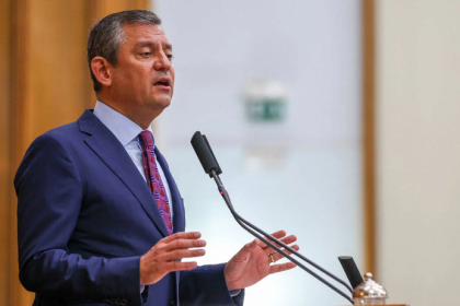 CHP grup toplantısı, Müslüm Doğan, Özgür Özel grup toplantısı, Özgür Özel Müslüm Doğan, Müslüm Doğan kimdir